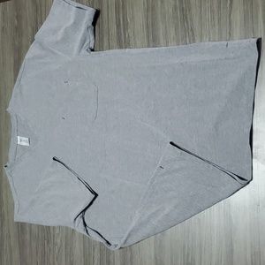 Gap Men's V-Neck T-Shirt